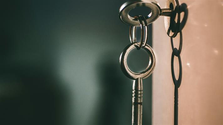 Lock and key security guidance for everyday situations